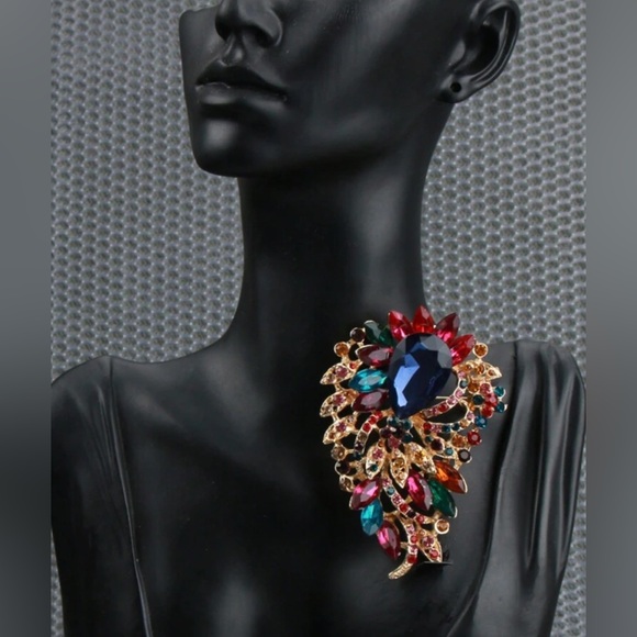 Anthropologie Jewelry - ✨NEW✨Elegant Gold and Multicolor Statement Brooch